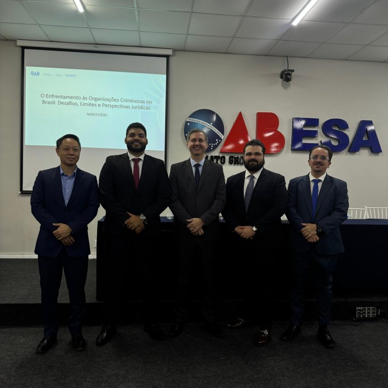 Filipe Maia Broeto participa de painel sobre o enfrentamento às organizações criminosas no Brasil, em evento realizado na OAB/MT